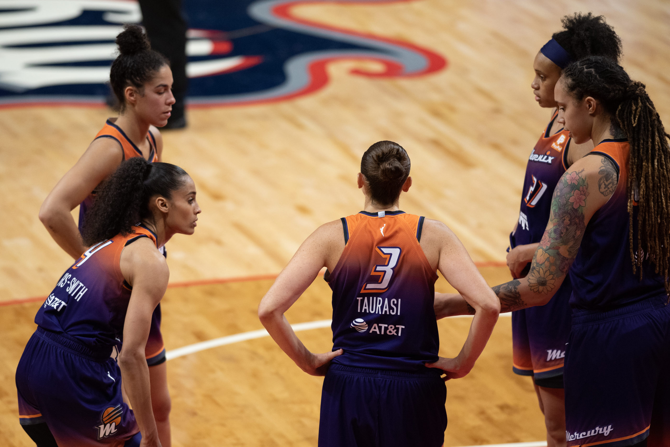 Phoenix Mercury announce opening-night roster vs. Sparks