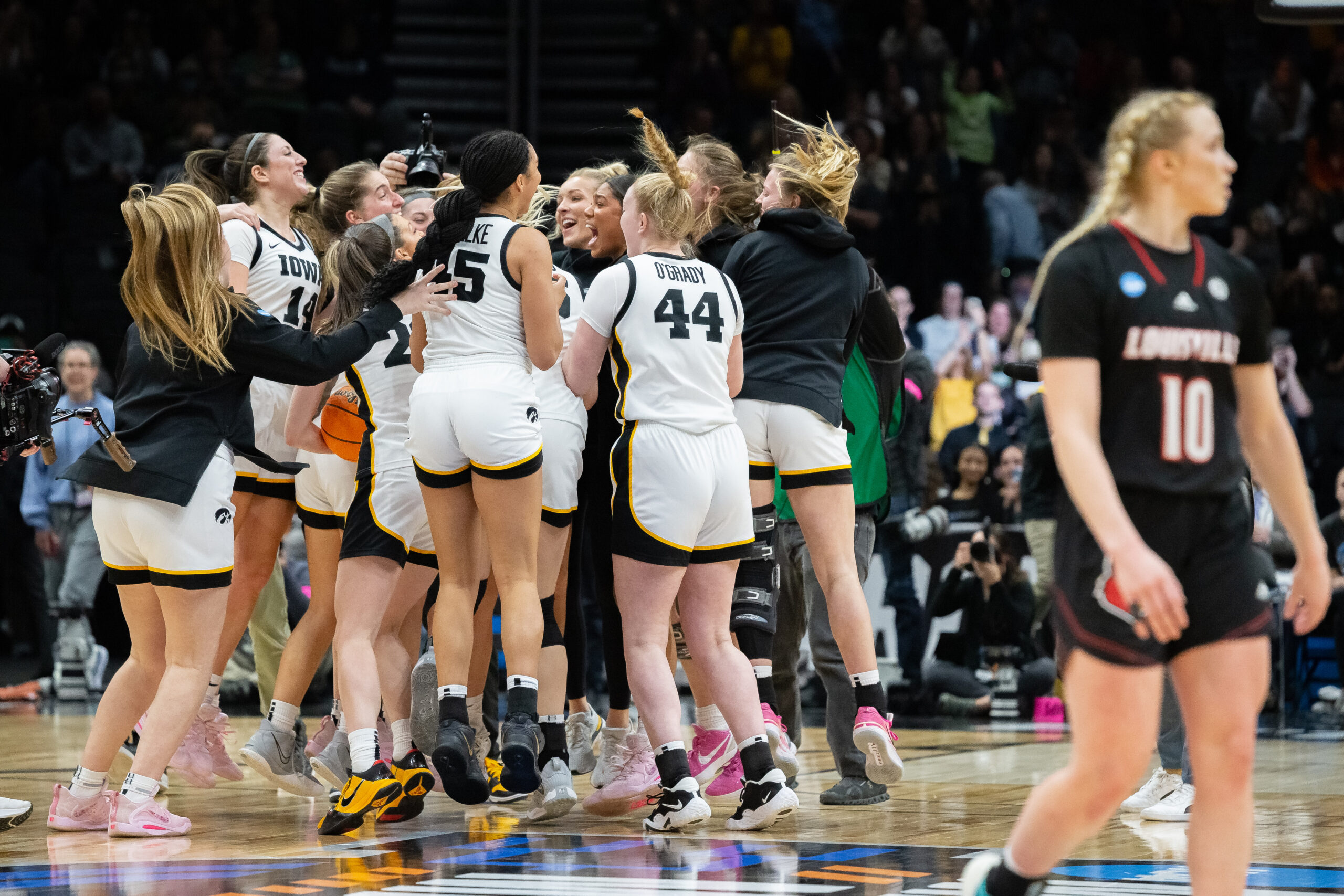 Iowa advances to Final Four, Ohio State and Maryland bow out